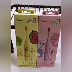 Sonic Kids Battery Toothbrush - Yellow and Pink By Sqishmallows